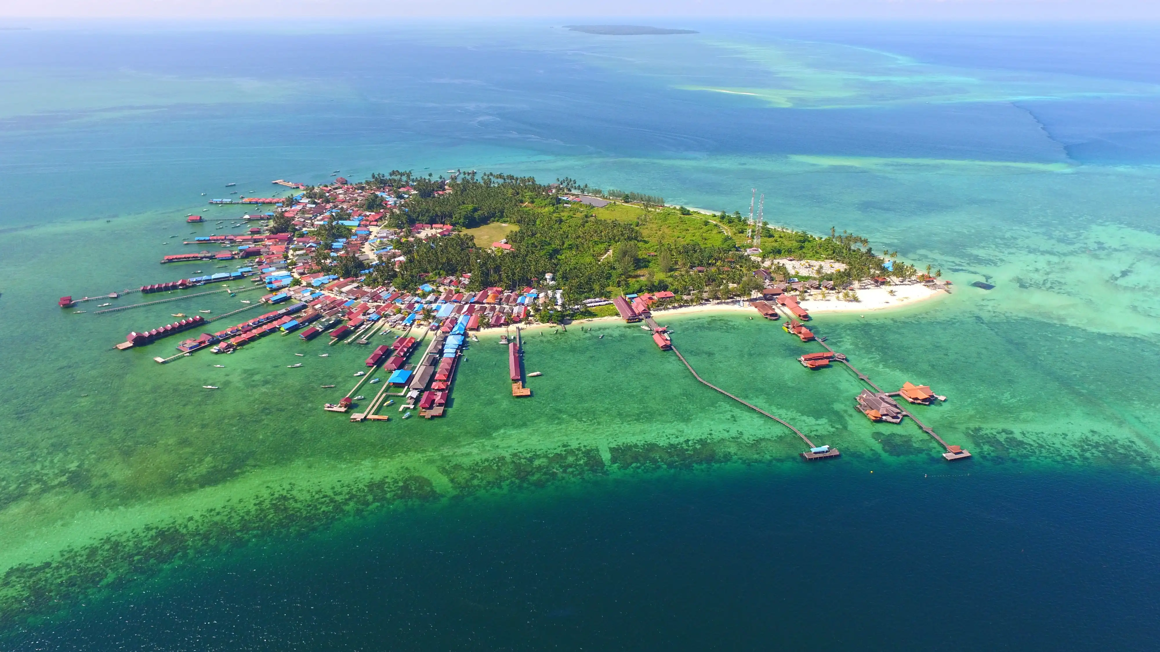 Panduan Wisata Rute Ke Kepulauan Derawan - Hari Libur Nasional