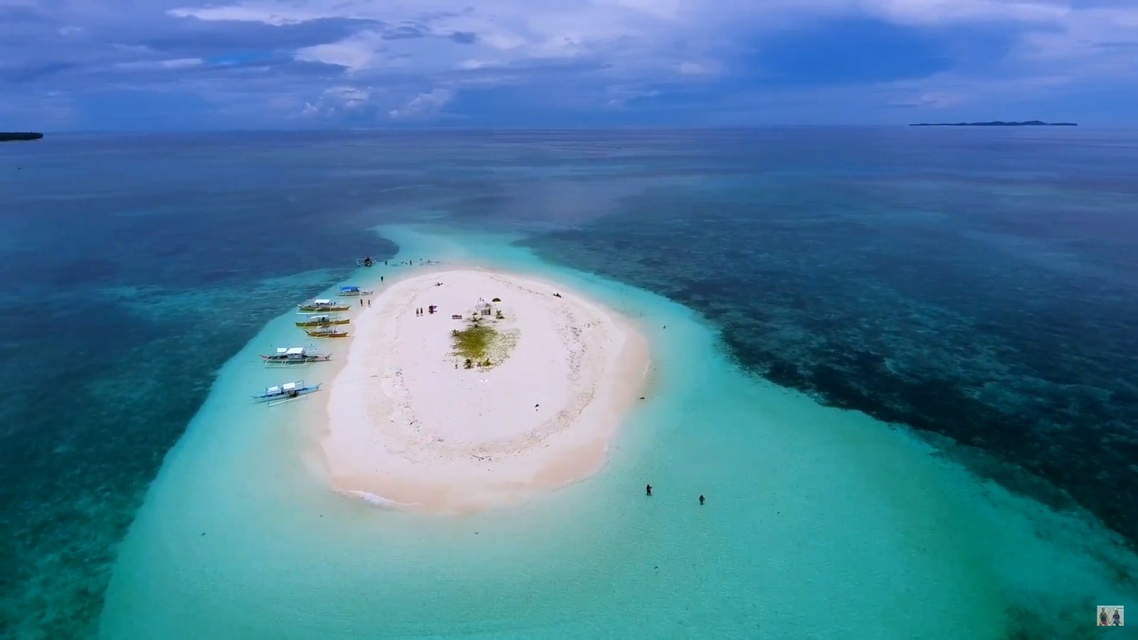 Tri Island hopping + Secret Beach+Snorkeling Activity
